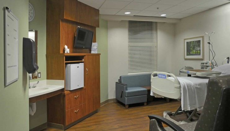Novant Matthews Medical Center – Vertical Expansion – Interior – Patient Room